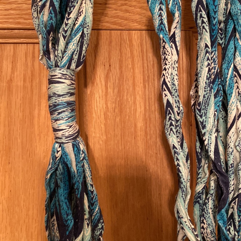 Infinity scarf - Picture 3 of 3